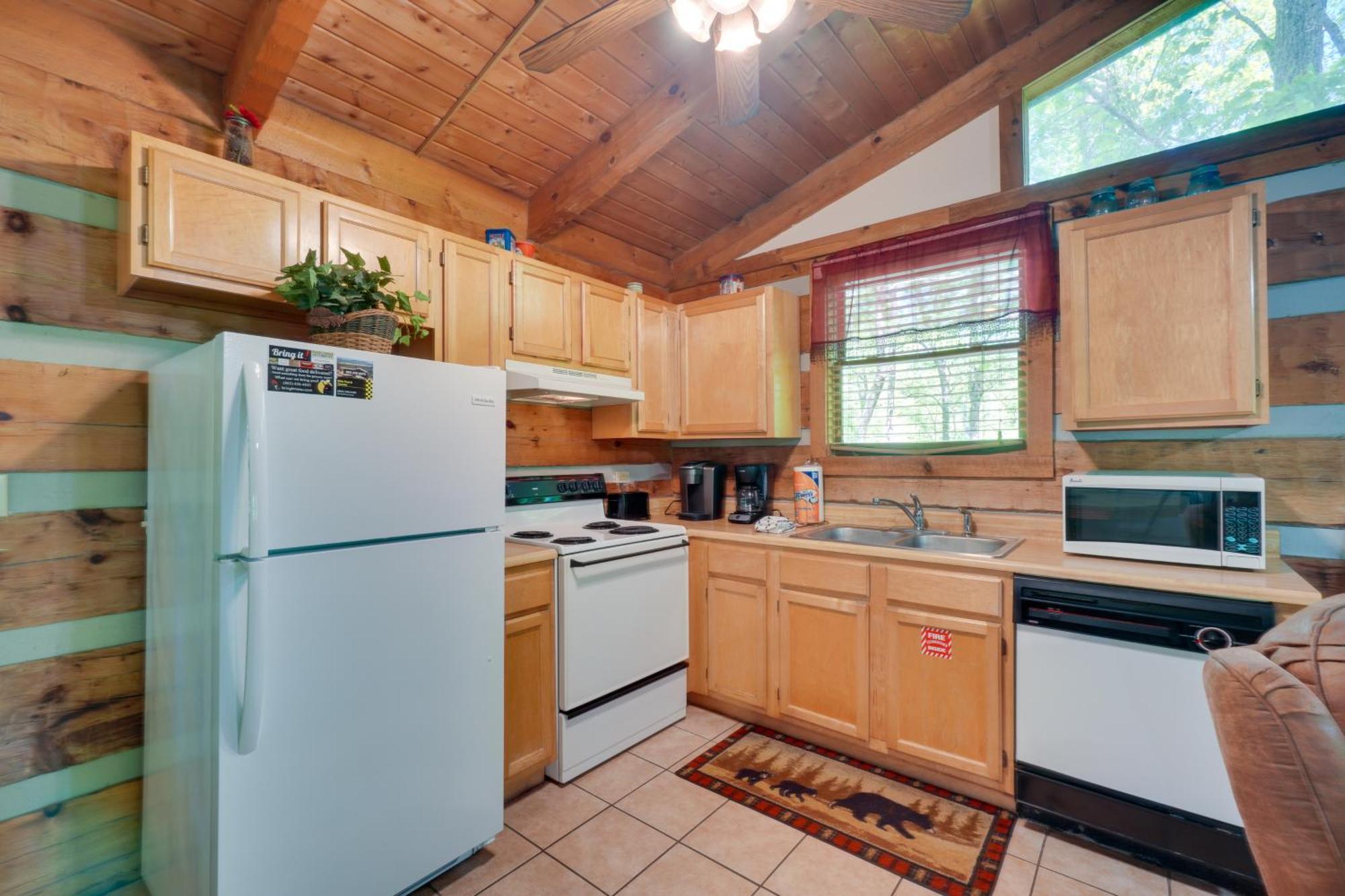 Gatlinburg Cabin With Hot Tub About 6 Mi To Downtown! Exterior foto